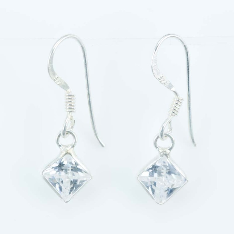Ea c.z. sq 5mm. Hook White Color