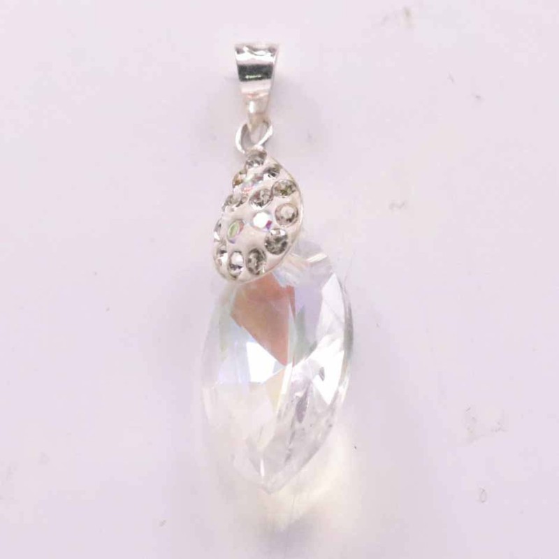 Pendant suaros.A small lanz.with drop crystal