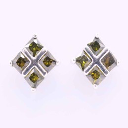 Ea Square 4 C.Z. 8mm. Peridote Color