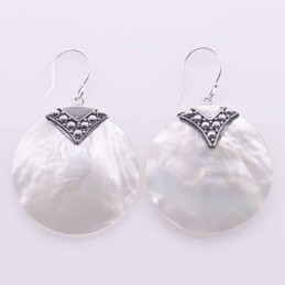 Earring Round 29mm. Mother of Pearl