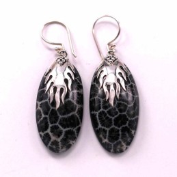Earring Oval Black Shell