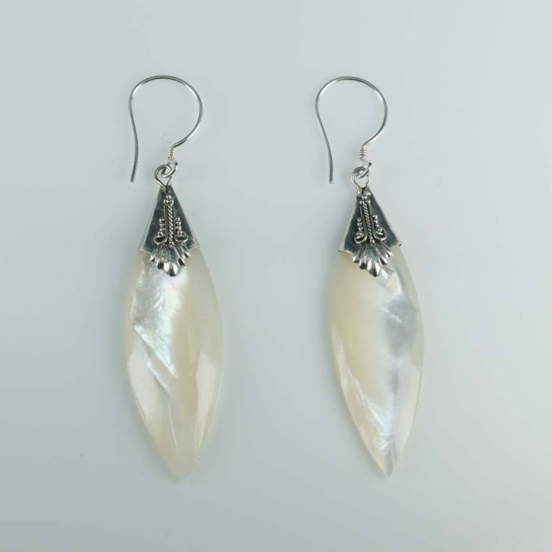 Earring Lanz. MOP Shell