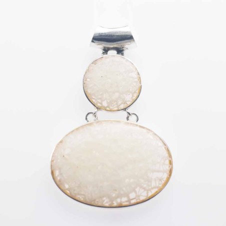 Pendant Oval 15mm+30mm. White Color Coral