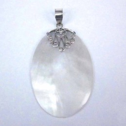 Pend. Oval MOP Shell