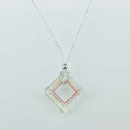 Necklace Square white color