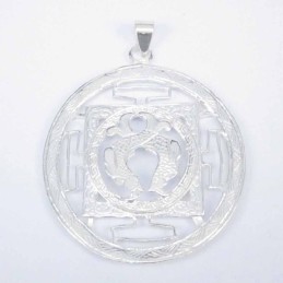 Pend. Round fish China 40mm. Plain