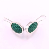 Earrings with Skin